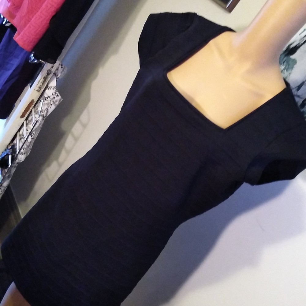 Niki Minaj dress body con hugs curves